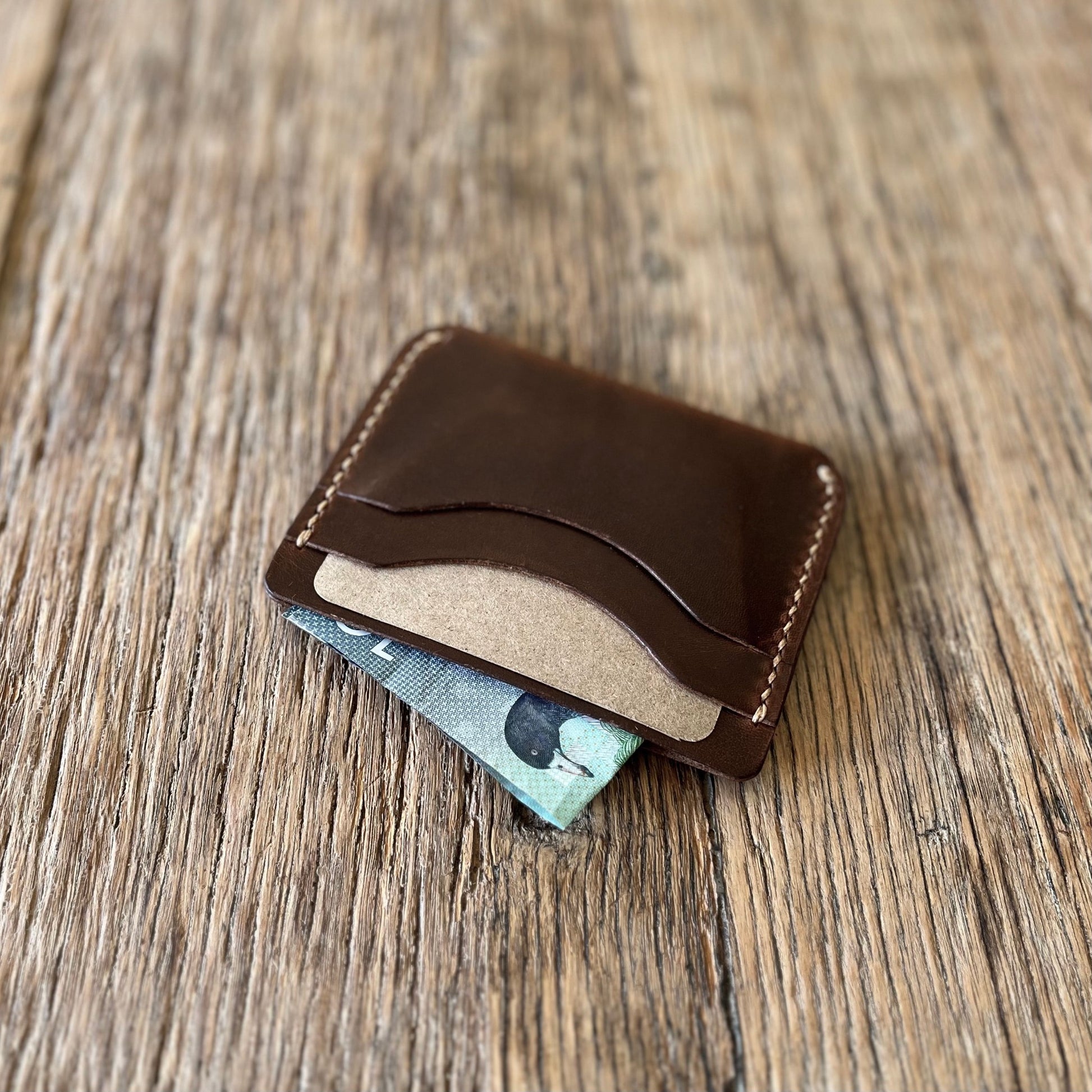 5 pocket cardholder in brown Italian veg-tanned leather